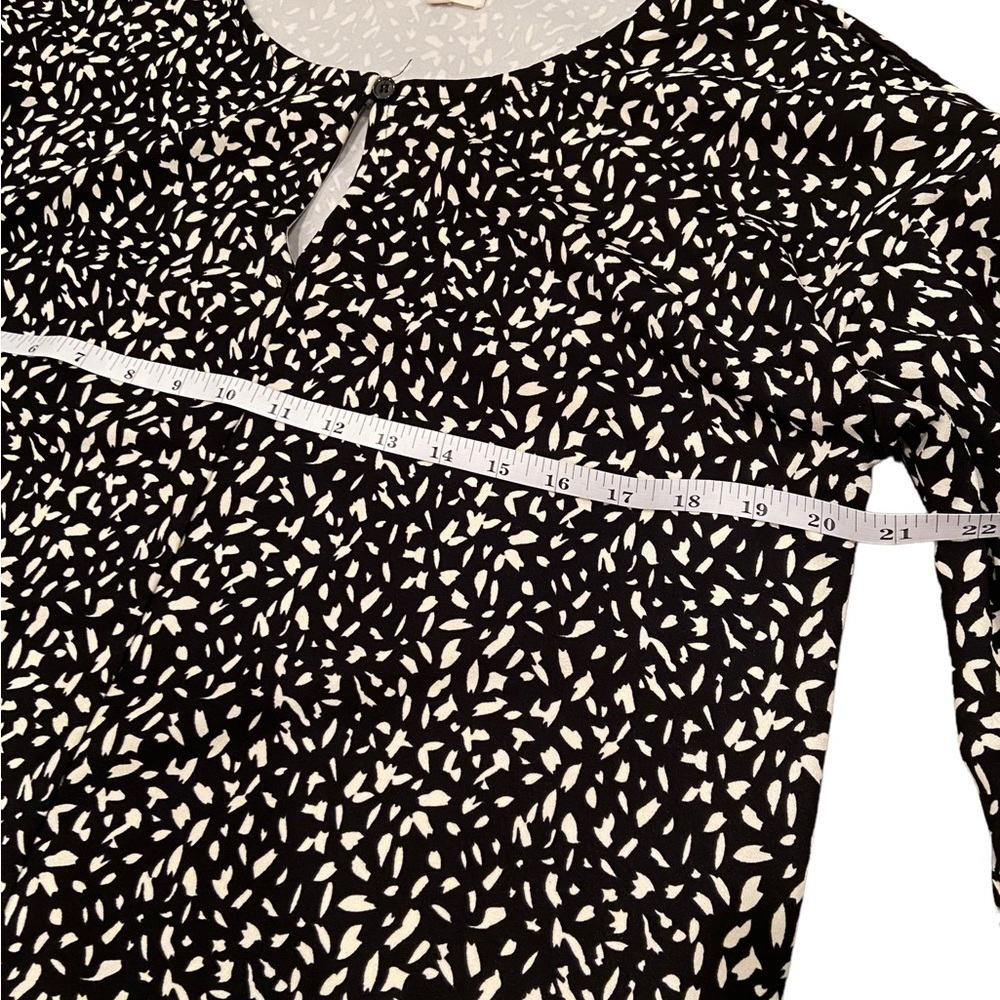𝅺MELLODAY Black and Cream Top - Picture 9 of 10